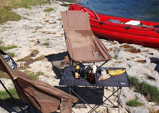 Le Confort Portable : Découvrez les Chaises et Tables de Camping Helinox